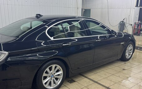 BMW 5 серия, 2010 год, 1 950 000 рублей, 10 фотография