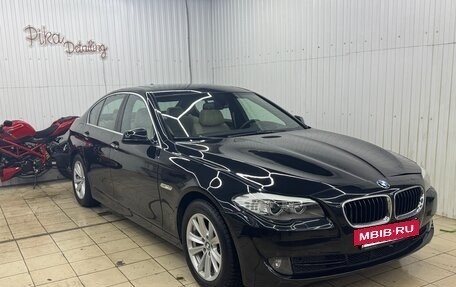 BMW 5 серия, 2010 год, 1 950 000 рублей, 6 фотография