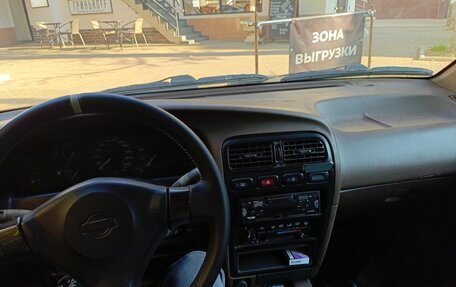 Nissan Primera II рестайлинг, 1992 год, 135 000 рублей, 5 фотография