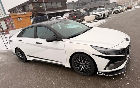 Hyundai Elantra, 2023 год, 2 550 000 рублей, 3 фотография