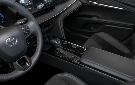 Toyota Camry, 2025 год, 4 650 000 рублей, 14 фотография