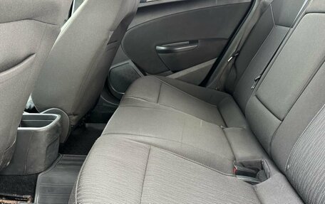 Opel Astra J, 2013 год, 799 999 рублей, 13 фотография