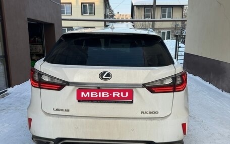 Lexus RX IV рестайлинг, 2019 год, 5 100 000 рублей, 8 фотография