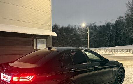 BMW 5 серия, 2013 год, 1 800 000 рублей, 6 фотография