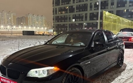 BMW 5 серия, 2013 год, 1 800 000 рублей, 2 фотография