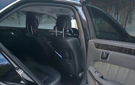 Mercedes-Benz E-Класс, 2012 год, 2 150 000 рублей, 11 фотография