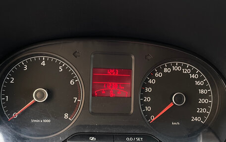 Volkswagen Polo VI (EU Market), 2013 год, 800 000 рублей, 21 фотография