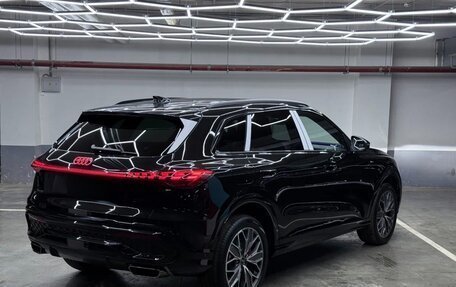 Audi Q5, 2025 год, 6 875 000 рублей, 4 фотография