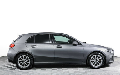 Mercedes-Benz A-Класс, 2019 год, 2 340 000 рублей, 4 фотография