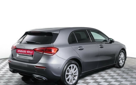 Mercedes-Benz A-Класс, 2019 год, 2 340 000 рублей, 5 фотография