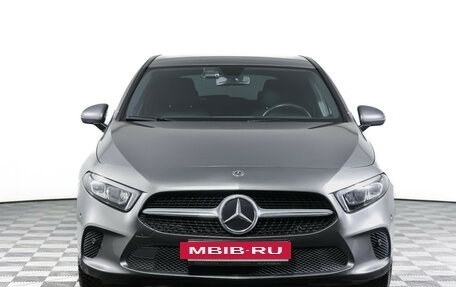 Mercedes-Benz A-Класс, 2019 год, 2 340 000 рублей, 2 фотография