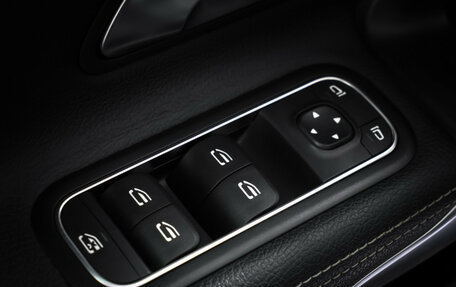 Mercedes-Benz A-Класс, 2019 год, 2 340 000 рублей, 20 фотография