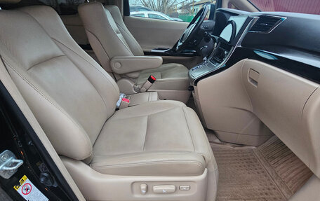 Toyota Alphard III, 2012 год, 2 850 000 рублей, 28 фотография