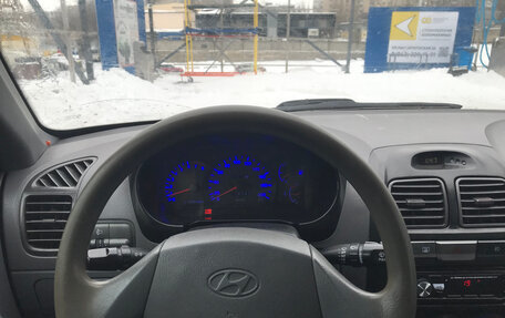 Hyundai Accent II, 2005 год, 290 000 рублей, 19 фотография