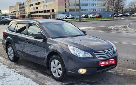 Subaru Outback IV рестайлинг, 2011 год, 1 200 000 рублей, 2 фотография