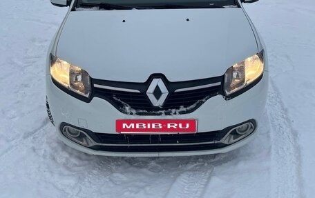 Renault Logan II, 2016 год, 650 000 рублей, 2 фотография