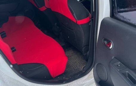 Renault Logan II, 2016 год, 650 000 рублей, 10 фотография