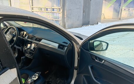 Skoda Rapid I, 2018 год, 1 300 000 рублей, 14 фотография