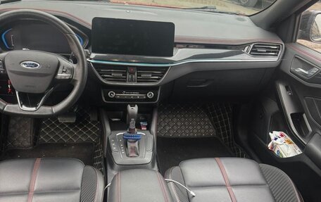 Ford Focus IV, 2022 год, 2 950 000 рублей, 6 фотография