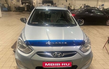 Hyundai Solaris II рестайлинг, 2012 год, 730 000 рублей, 2 фотография