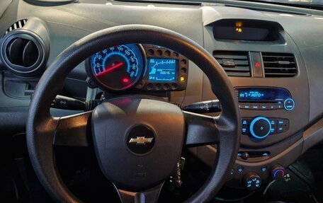 Chevrolet Spark III, 2013 год, 615 000 рублей, 3 фотография