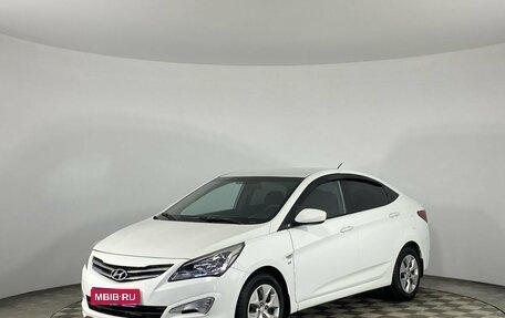 Hyundai Solaris II рестайлинг, 2015 год, 989 000 рублей, 1 фотография