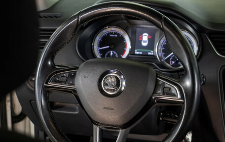 Skoda Octavia, 2017 год, 1 995 000 рублей, 13 фотография