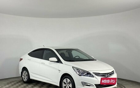 Hyundai Solaris II рестайлинг, 2015 год, 989 000 рублей, 2 фотография