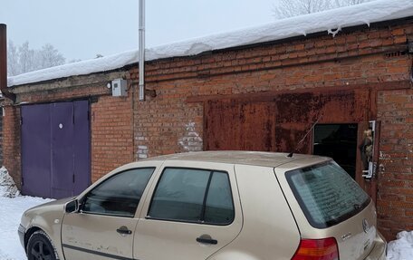 Volkswagen Golf IV, 2001 год, 190 000 рублей, 2 фотография