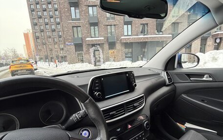 Hyundai Tucson III, 2019 год, 2 200 000 рублей, 2 фотография