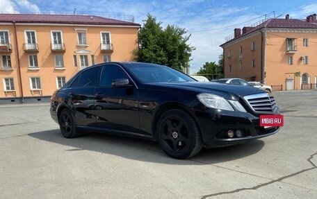Mercedes-Benz E-Класс, 2011 год, 1 900 000 рублей, 5 фотография