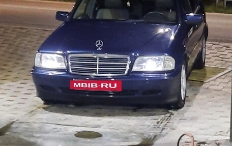 Mercedes-Benz C-Класс, 1995 год, 450 000 рублей, 8 фотография