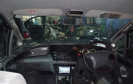 Toyota Estima III рестайлинг -2, 1998 год, 200 000 рублей, 11 фотография