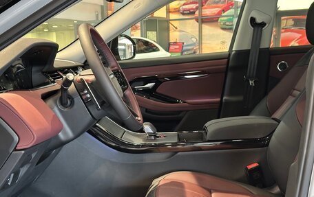 Land Rover Range Rover Evoque II, 2025 год, 7 390 000 рублей, 11 фотография