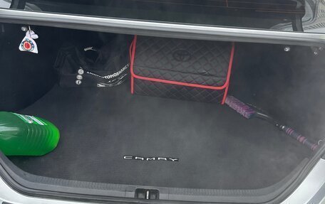 Toyota Camry, 2019 год, 2 800 000 рублей, 8 фотография