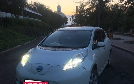 Nissan Leaf I, 2012 год, 350 000 рублей, 5 фотография