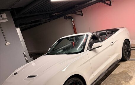 Ford Mustang VI рестайлинг, 2018 год, 3 300 000 рублей, 5 фотография