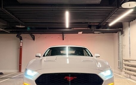 Ford Mustang VI рестайлинг, 2018 год, 3 300 000 рублей, 10 фотография