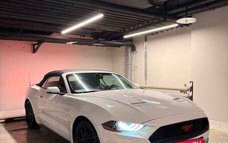 Ford Mustang VI рестайлинг, 2018 год, 3 300 000 рублей, 11 фотография