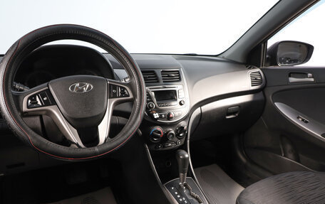 Hyundai Solaris II рестайлинг, 2015 год, 899 000 рублей, 10 фотография