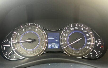 Infiniti QX56, 2013 год, 2 420 000 рублей, 9 фотография