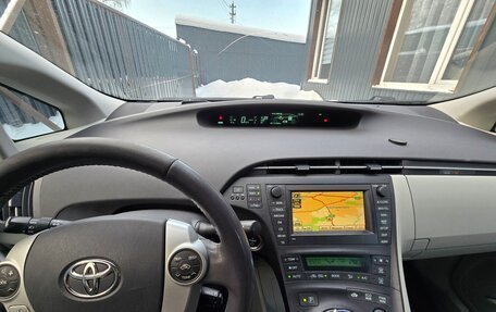 Toyota Prius, 2009 год, 1 050 000 рублей, 12 фотография