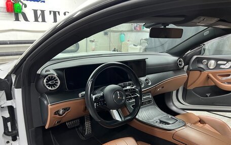 Mercedes-Benz E-Класс, 2021 год, 6 200 000 рублей, 5 фотография