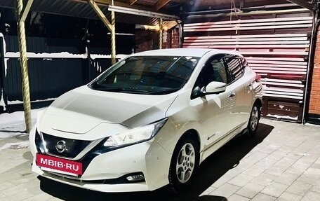 Nissan Leaf II, 2018 год, 1 350 000 рублей, 3 фотография