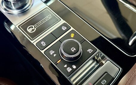 Land Rover Range Rover IV рестайлинг, 2019 год, 8 100 000 рублей, 14 фотография