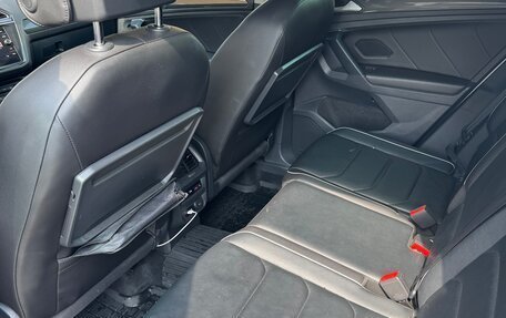 Volkswagen Tiguan II, 2018 год, 2 850 000 рублей, 8 фотография