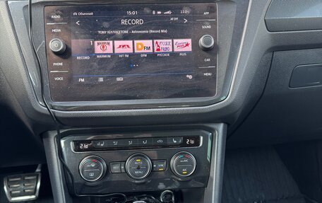 Volkswagen Tiguan II, 2018 год, 2 850 000 рублей, 9 фотография