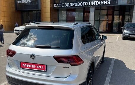 Volkswagen Tiguan II, 2018 год, 2 850 000 рублей, 6 фотография