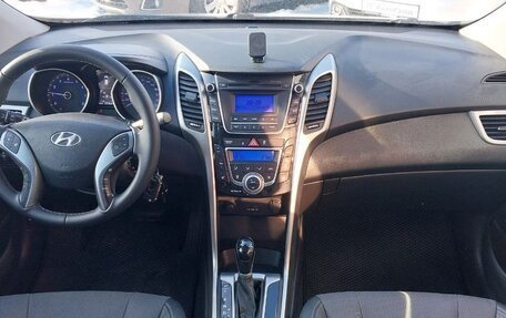 Hyundai i30 II рестайлинг, 2012 год, 987 000 рублей, 11 фотография