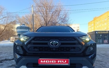 Toyota RAV4, 2025 год, 3 943 000 рублей, 4 фотография